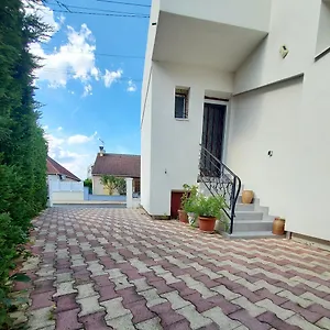 Appartement Meuble Avec Deux, Moulins (Allier)