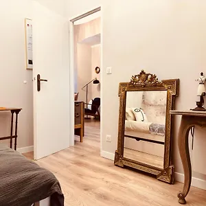 Appartement Le Tailleur, Centre Historique, Fibre, Climatisation, Ess, Rez-de-chaussee, Bedinshop, Romans-sur-Isère