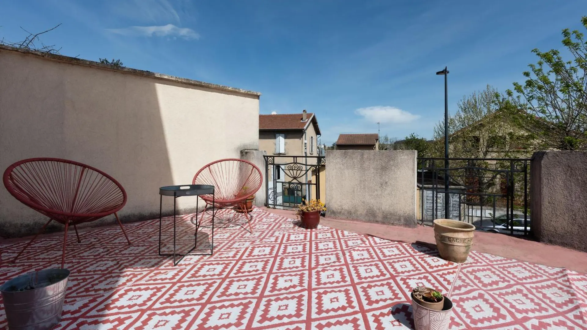 Homestay Demeure Urbaine Apartment Romans-sur-Isere